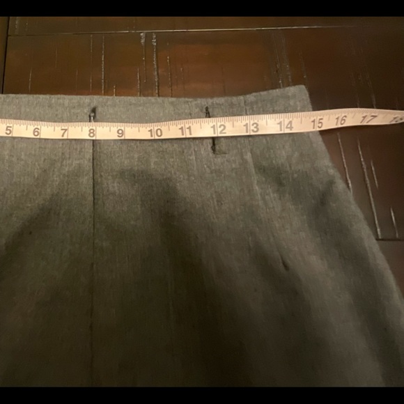 Women’s Skirt - Picture 6 of 7